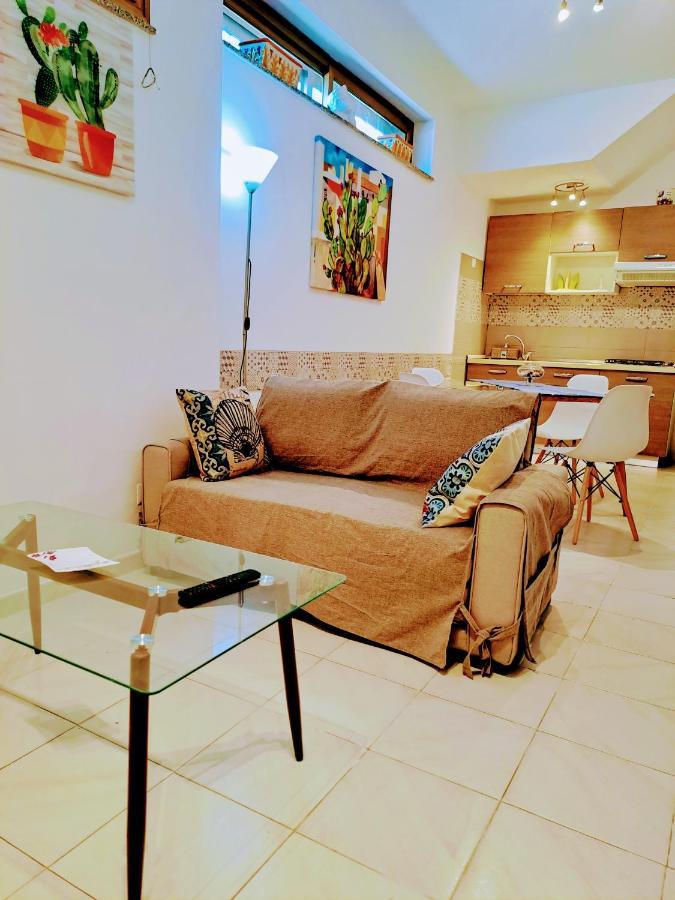 Tao Charming Apartment Таорміна Екстер'єр фото
