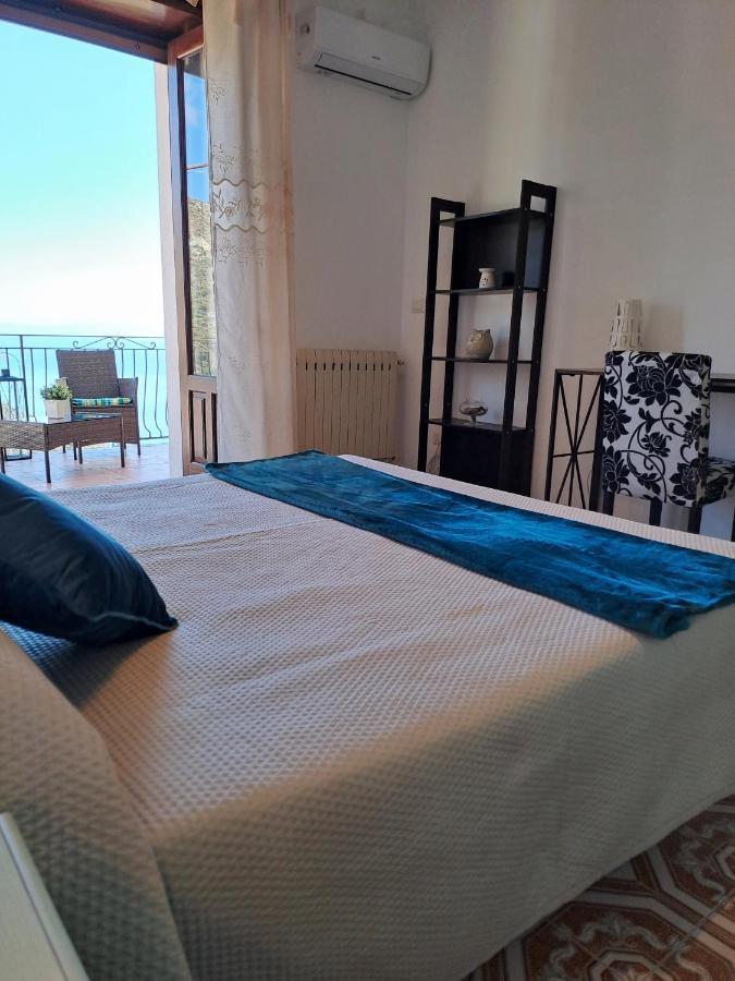 Tao Charming Apartment Таорміна Екстер'єр фото