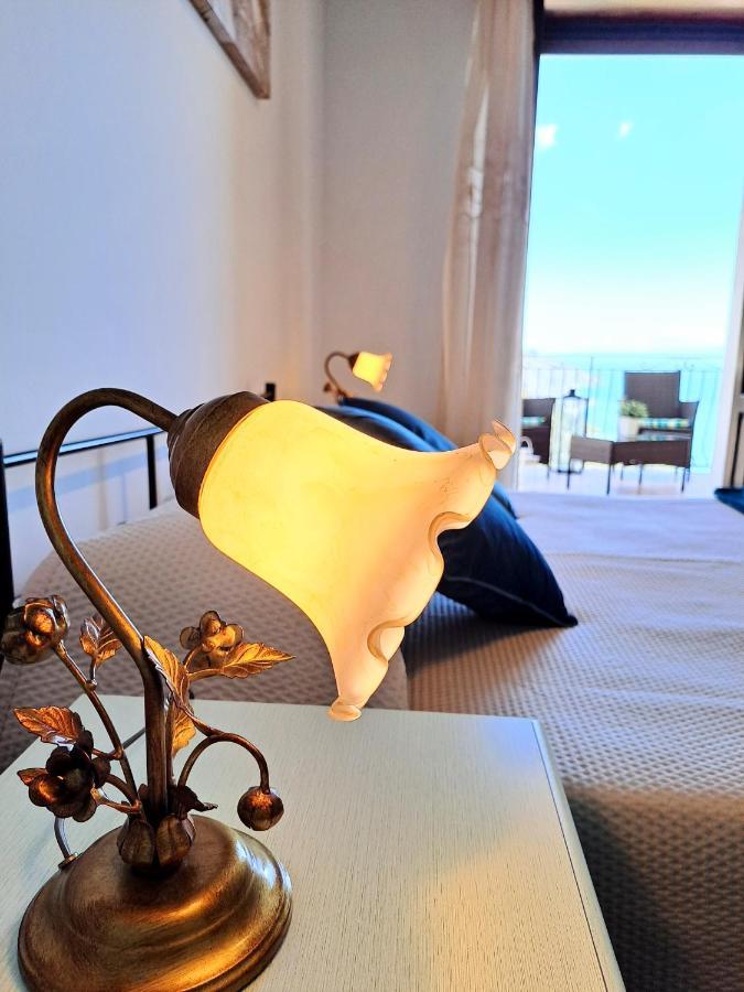 Tao Charming Apartment Таорміна Екстер'єр фото