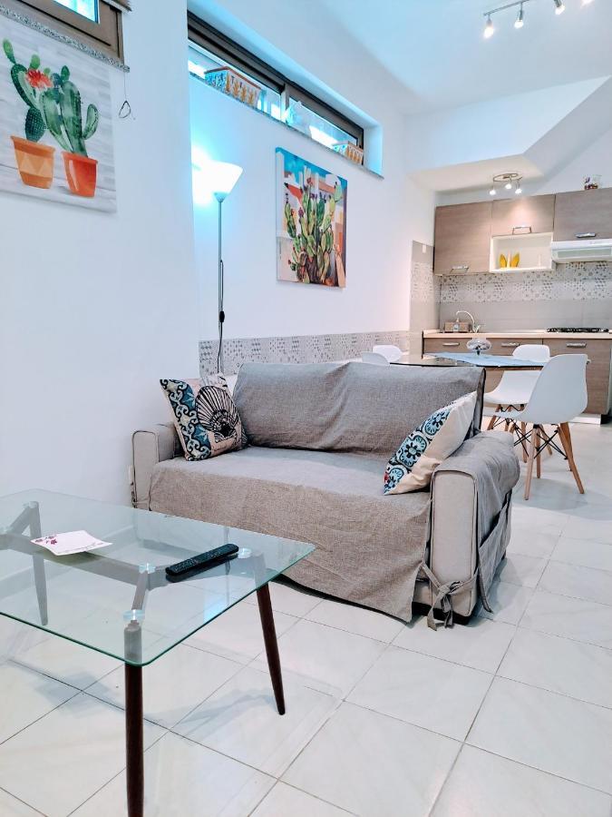 Tao Charming Apartment Таорміна Екстер'єр фото